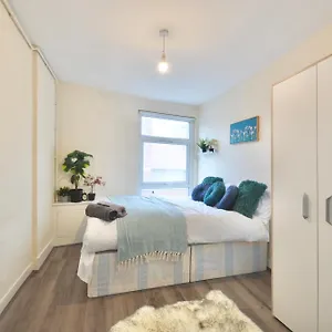 Curve Apartment London