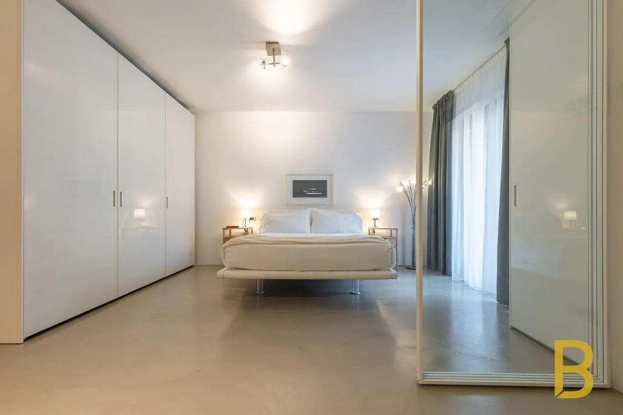Beplace Apartments In Repubblica Milan Italy